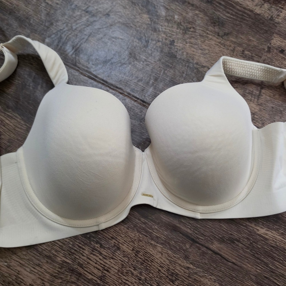 CACIQUE Wireless Bra Women 46C Beige Nude Seamless Comfort Everyday Intimates